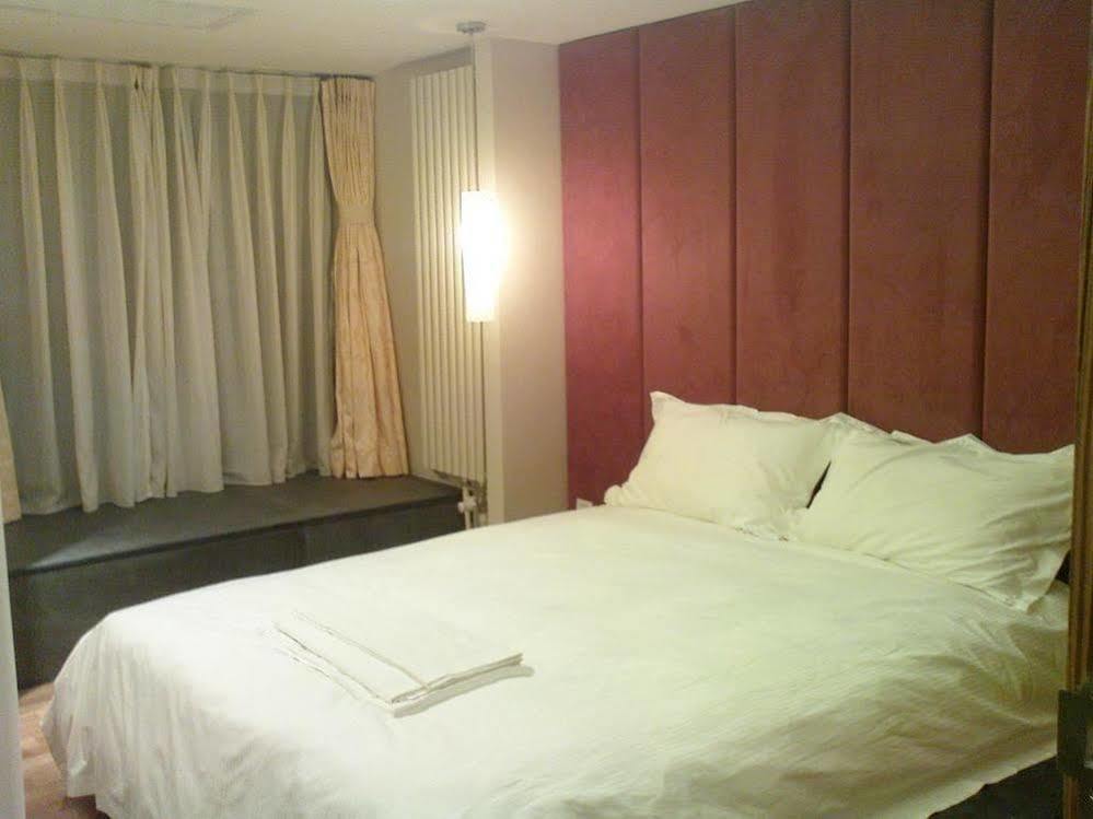Seasons Park Apart Hotel Pékin  Extérieur photo